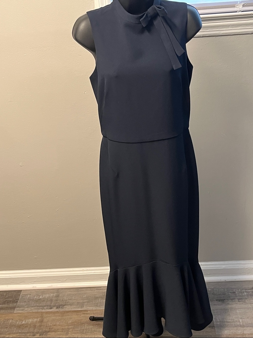 Maggy London Sleeveless dark blue, Bow-Accent Midi Dress